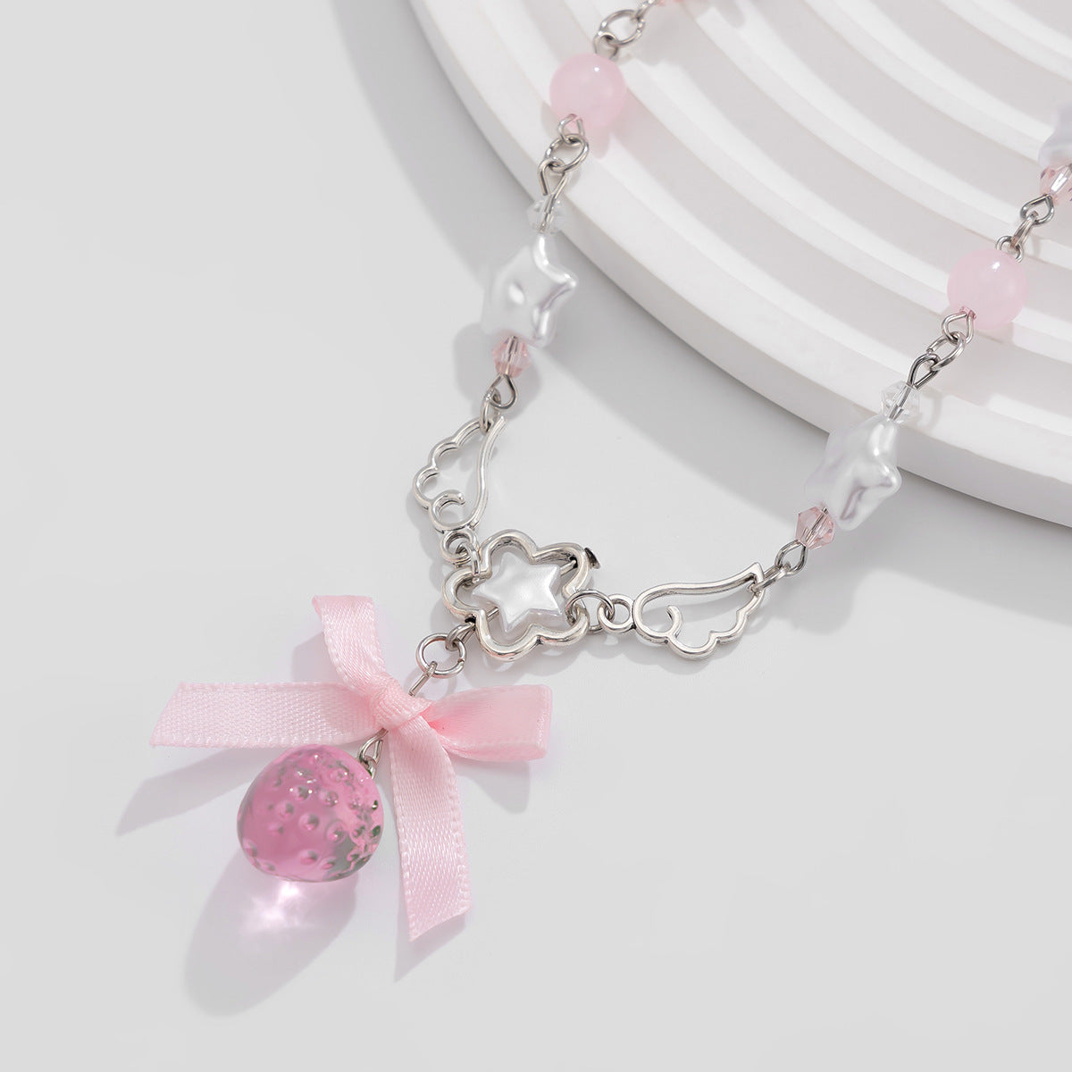 Sweet Wind Acrylic Strawberry Pendant Necklace